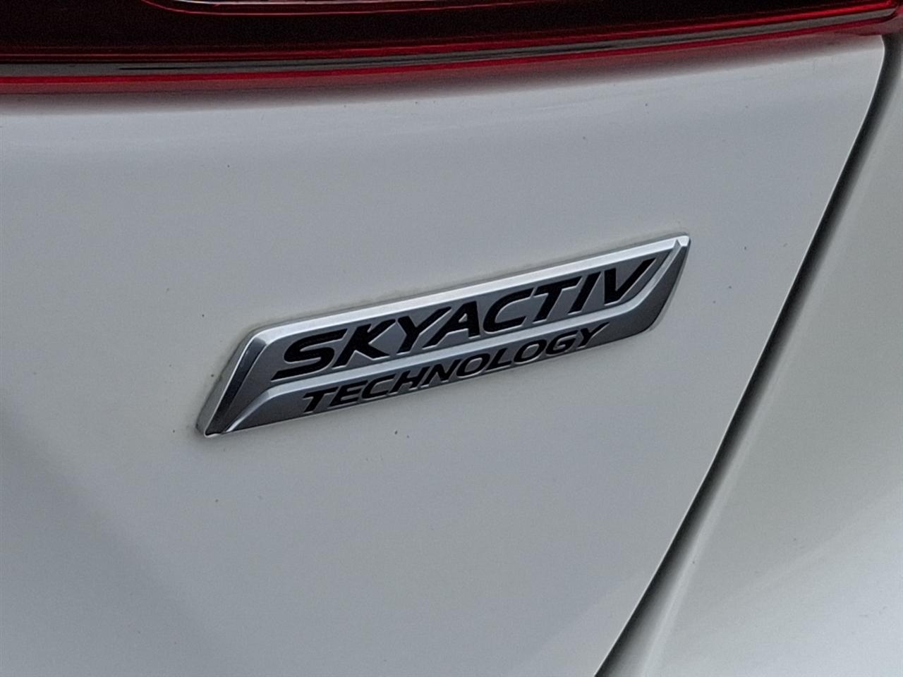Mazda MAZDA3  2015
