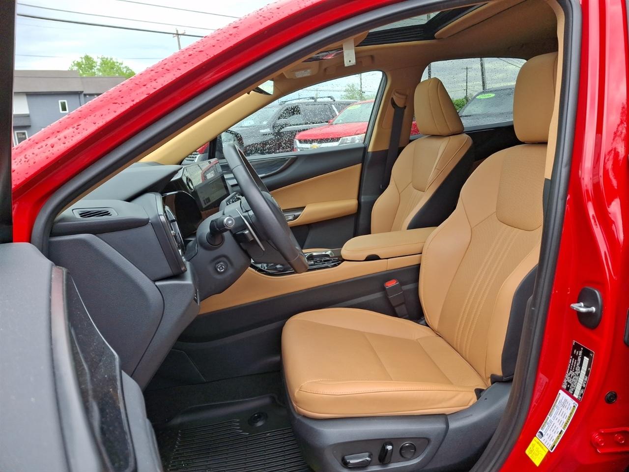Lexus NX  2024