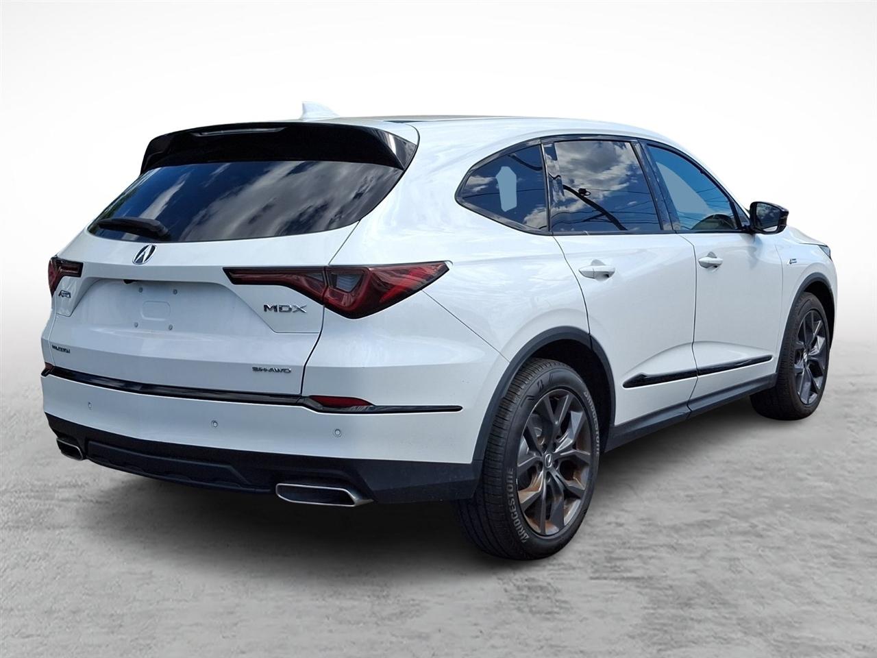 Acura MDX  2023