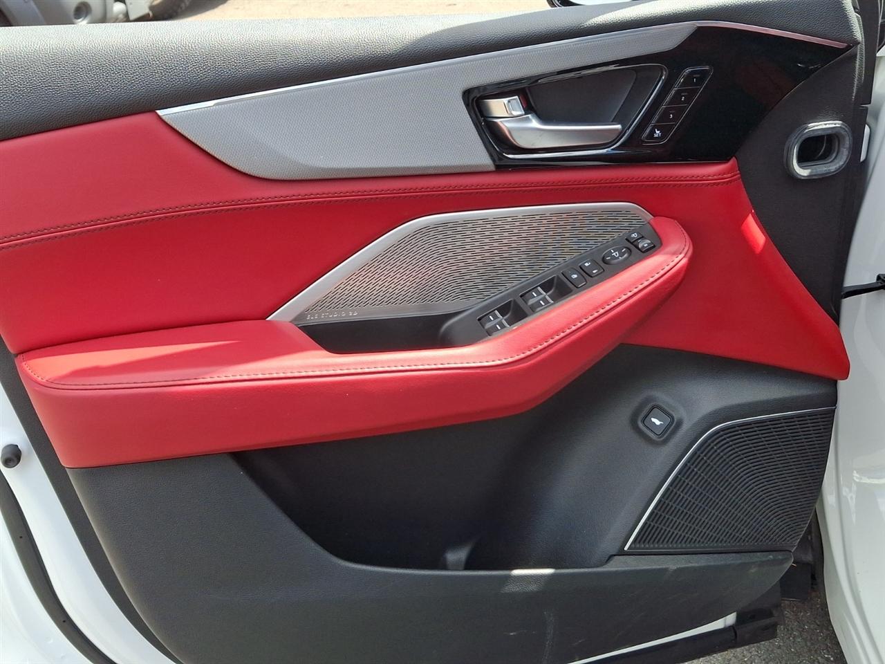 Acura MDX  2023