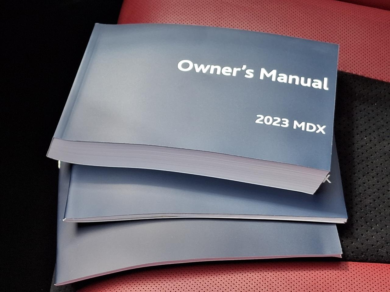 Acura MDX  2023