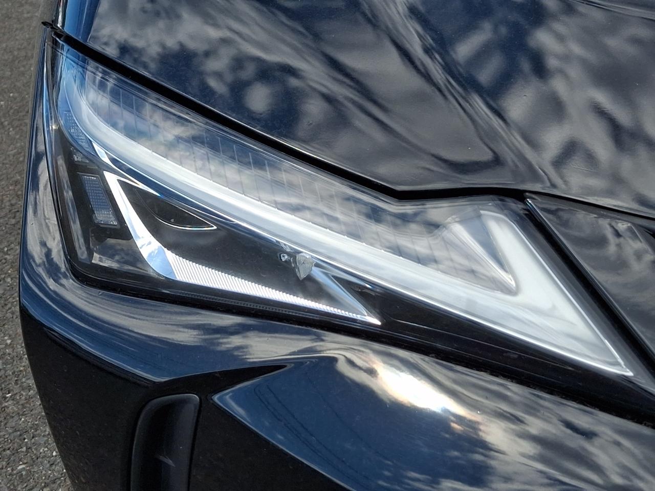 Lexus UX  2022