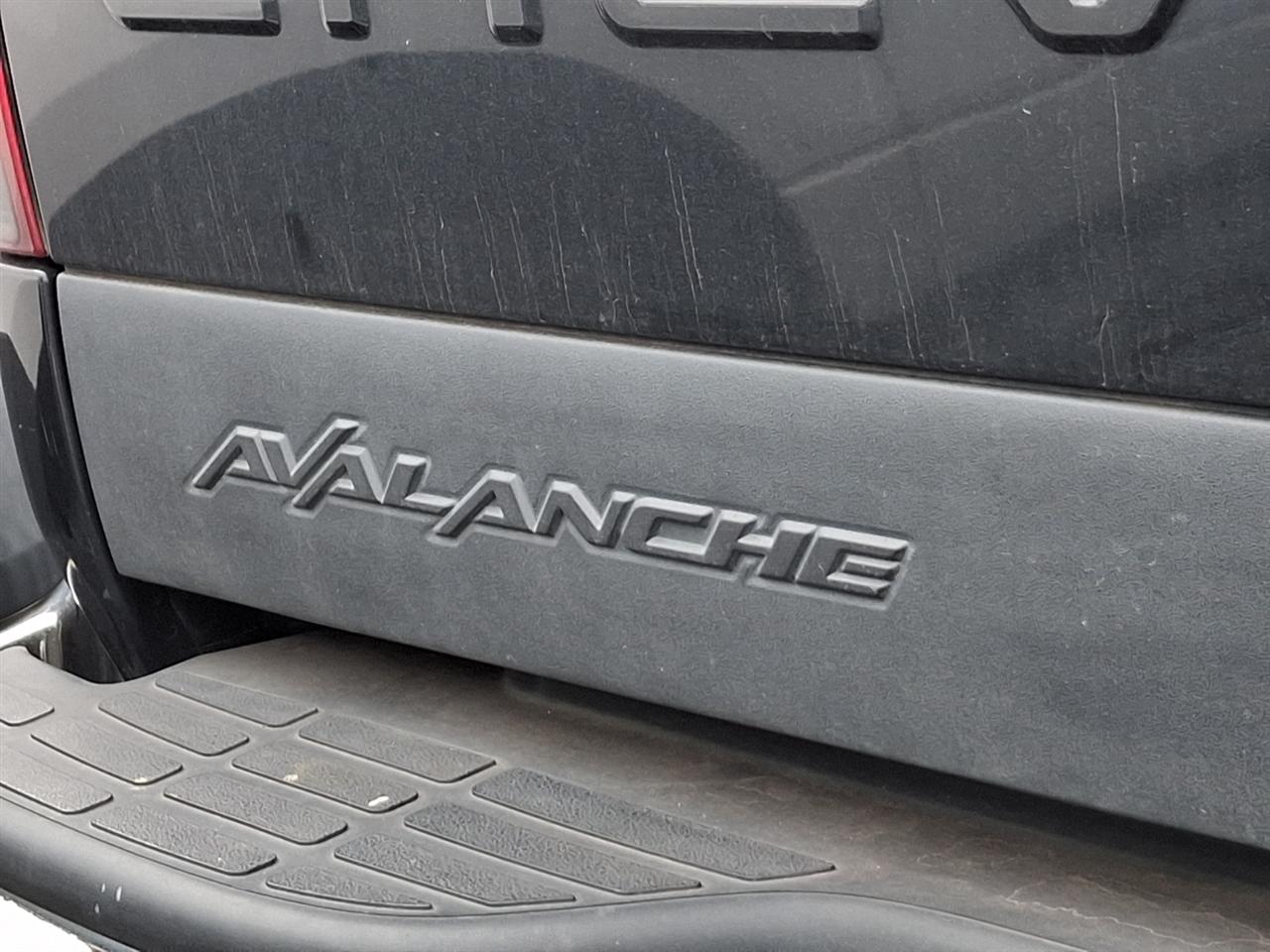 Chevrolet Avalanche  2003