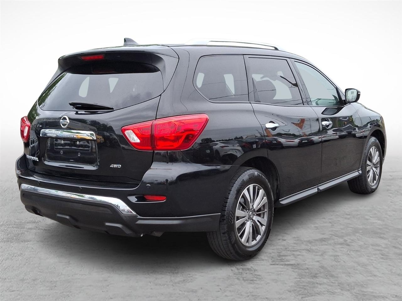 Nissan Pathfinder  2019