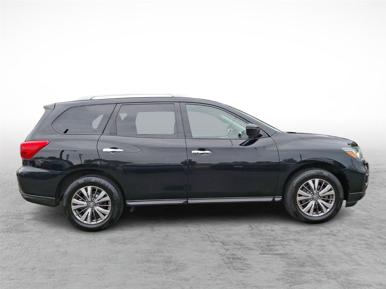 Nissan Pathfinder  2019