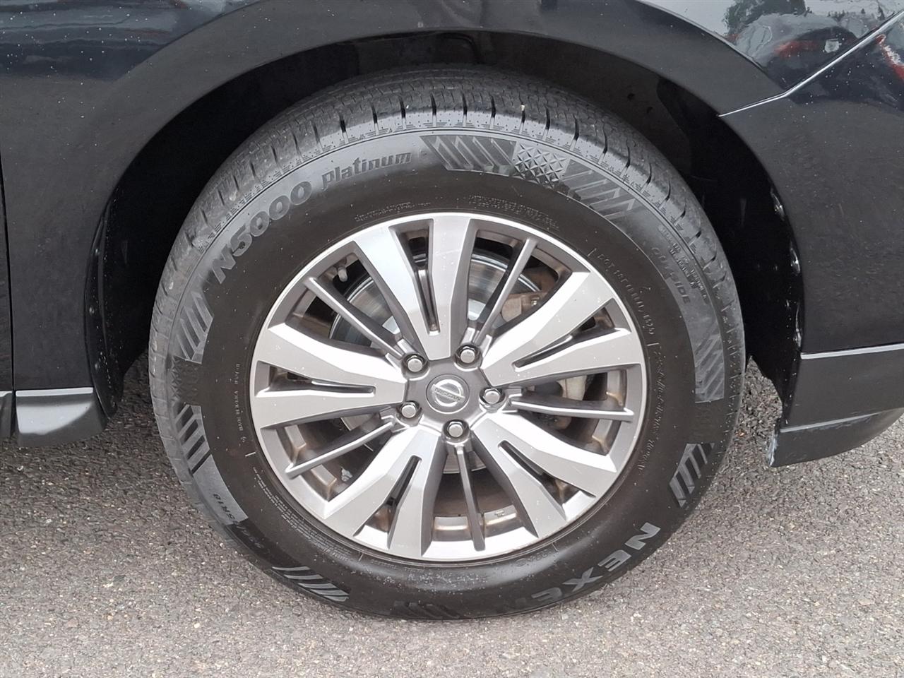 Nissan Pathfinder  2019