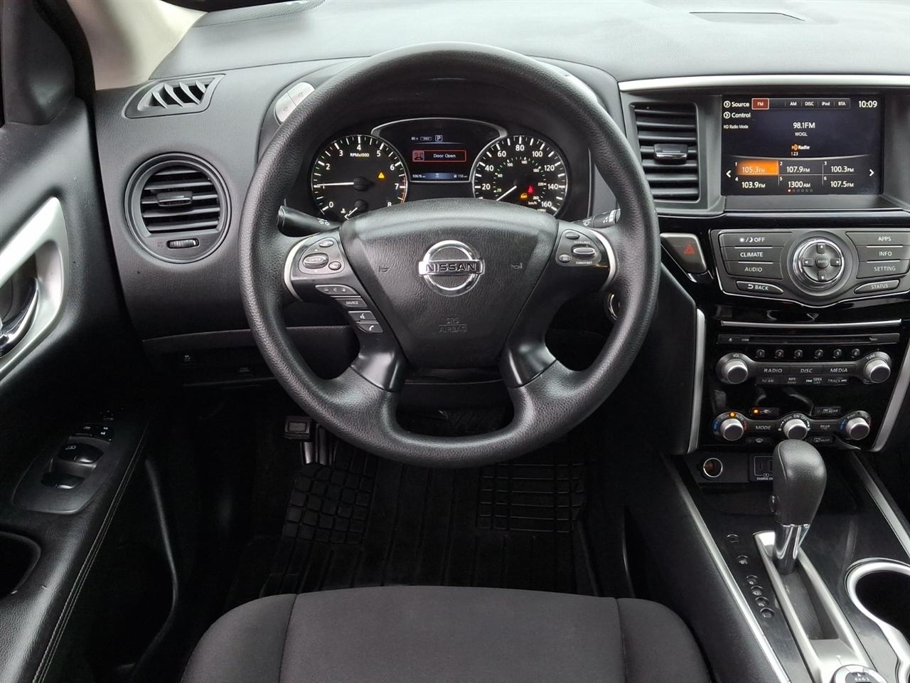 Nissan Pathfinder  2019
