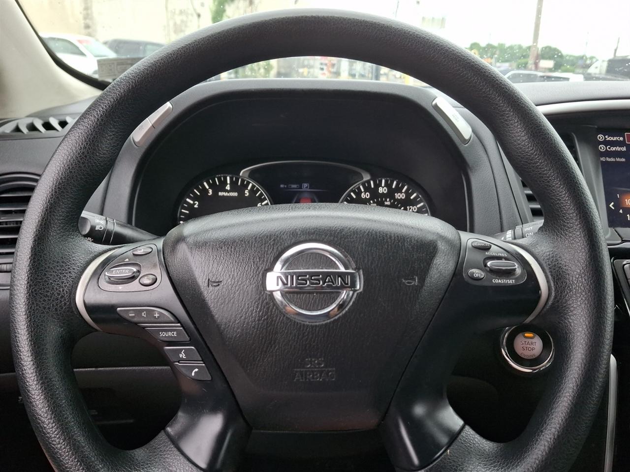 Nissan Pathfinder  2019