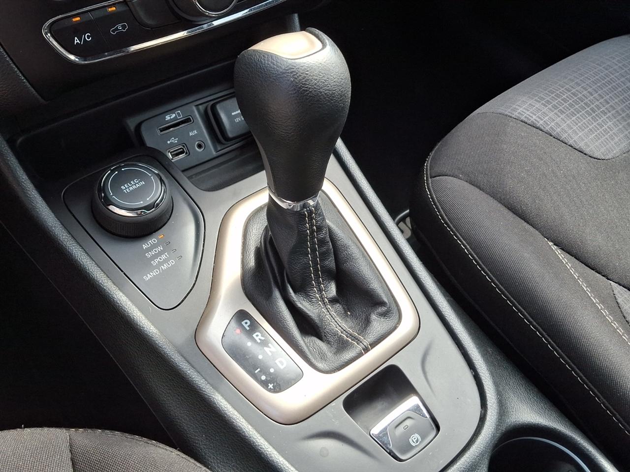 Jeep Cherokee  2015