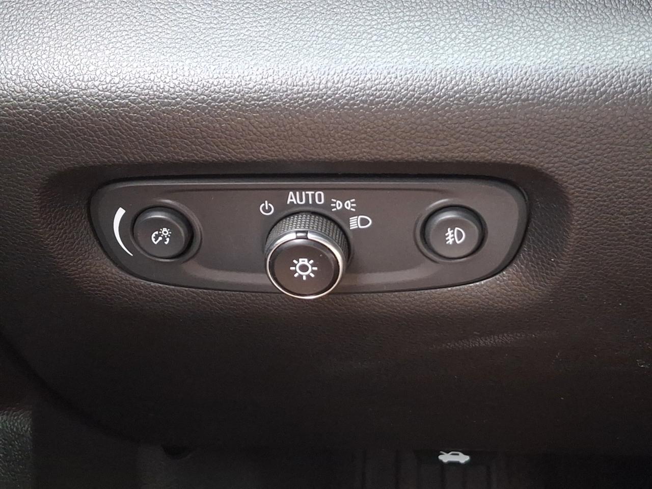 Chevrolet Traverse  2021