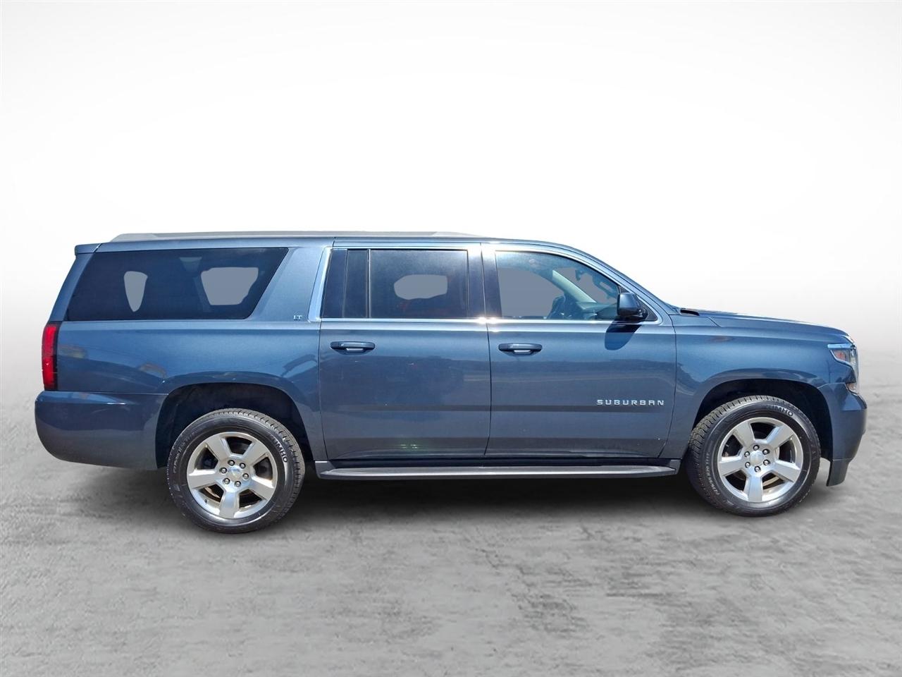 Chevrolet Suburban  2020