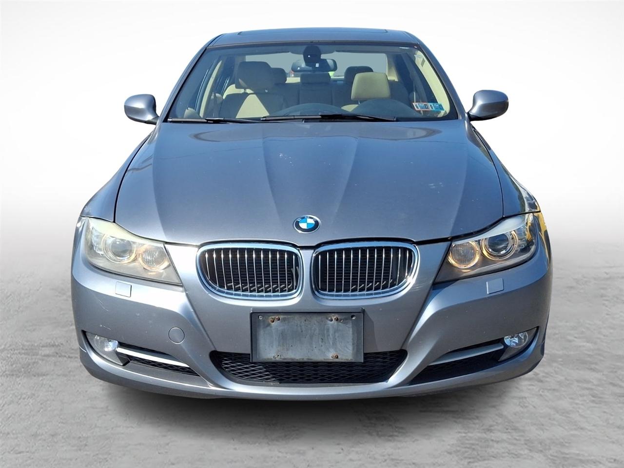 BMW 3 Series  2011