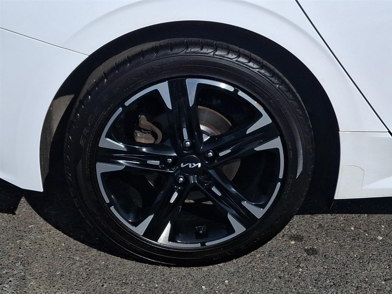 Kia K5  2023