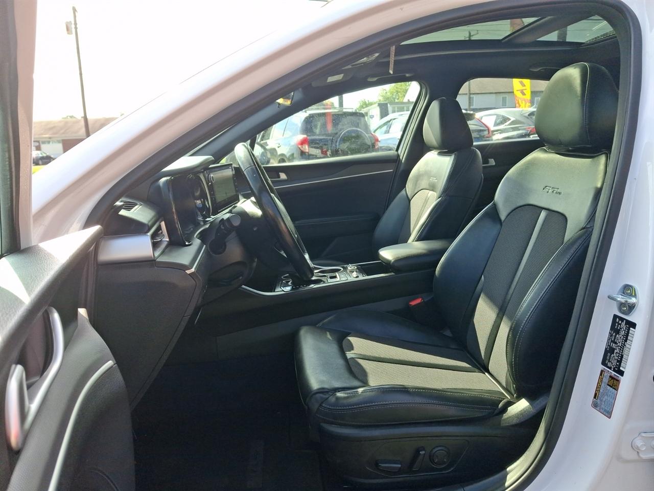 Kia K5  2023