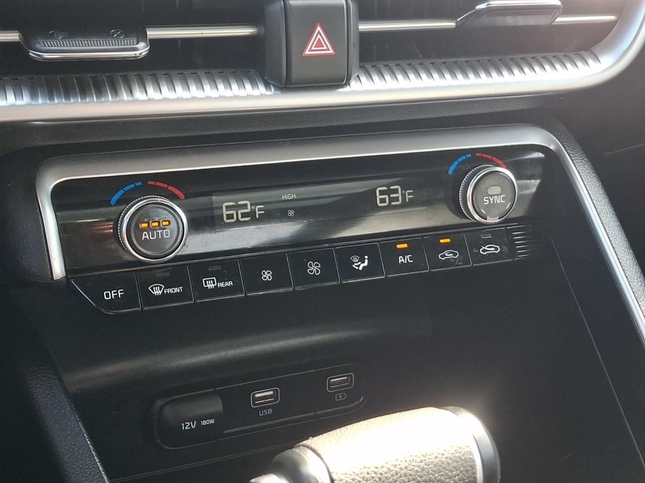 Kia K5  2023