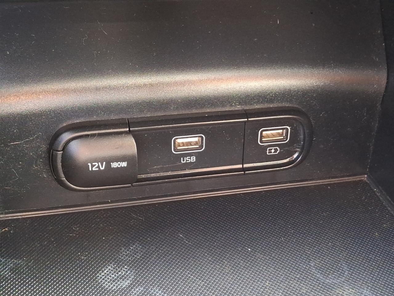 Kia K5  2023