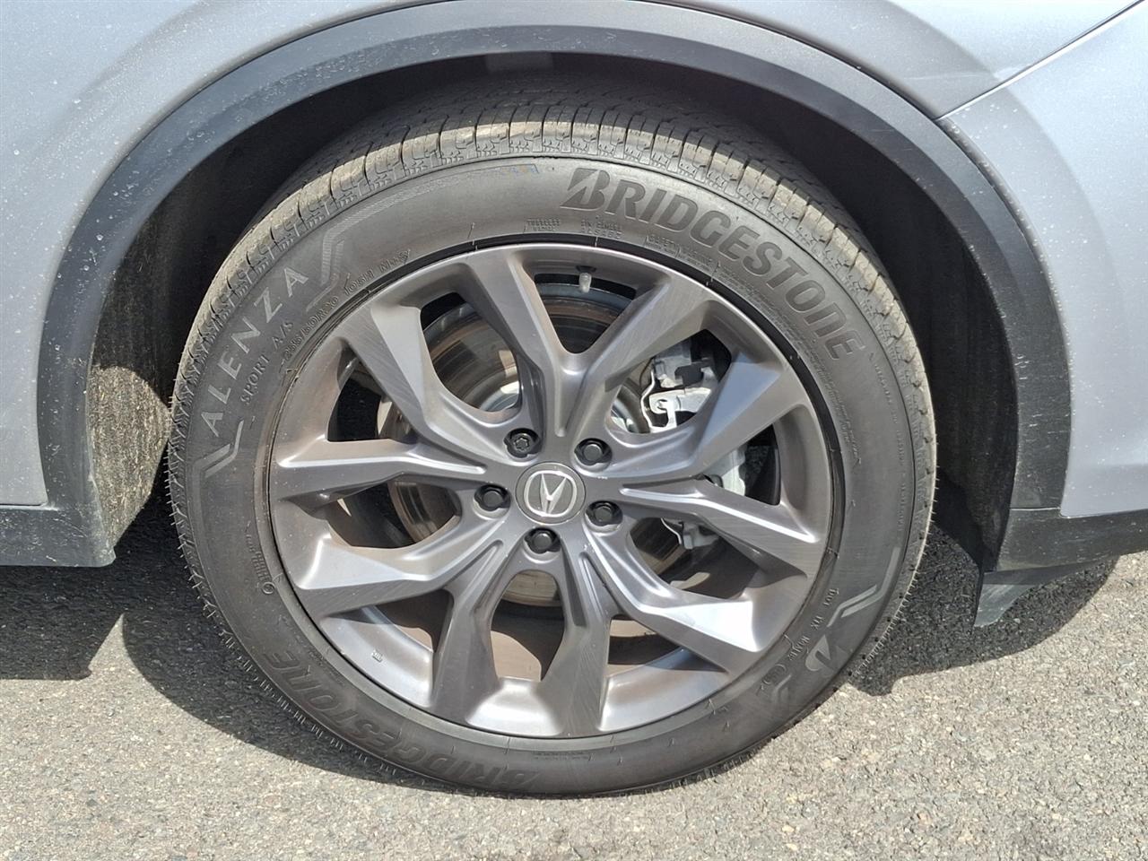 Acura MDX  2023