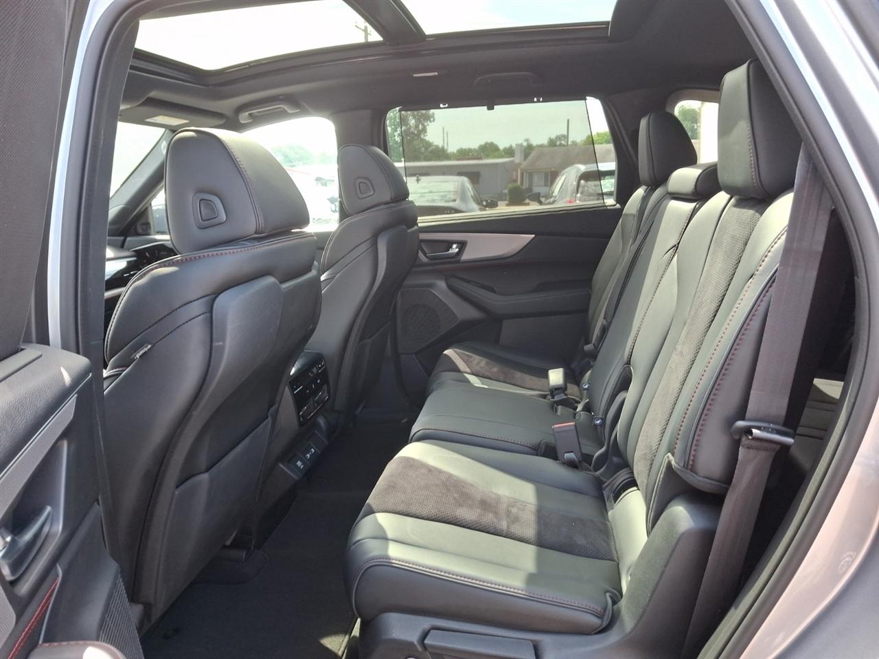 Acura MDX  2023