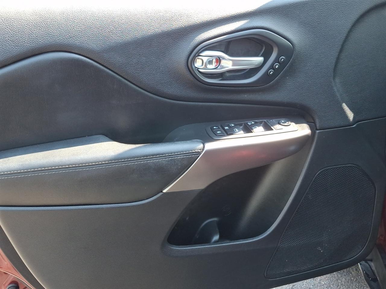 Jeep Cherokee  2019