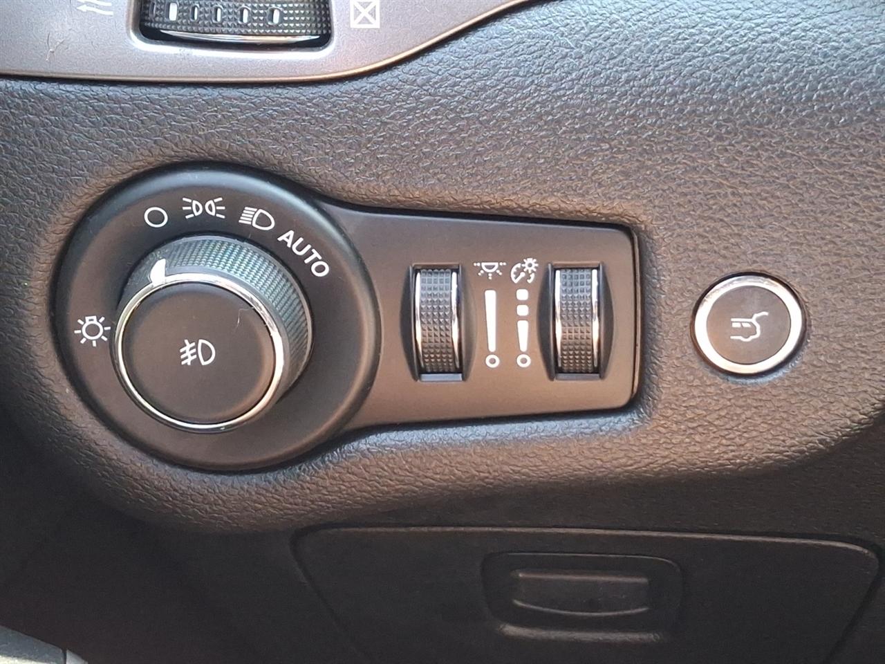 Jeep Cherokee  2019