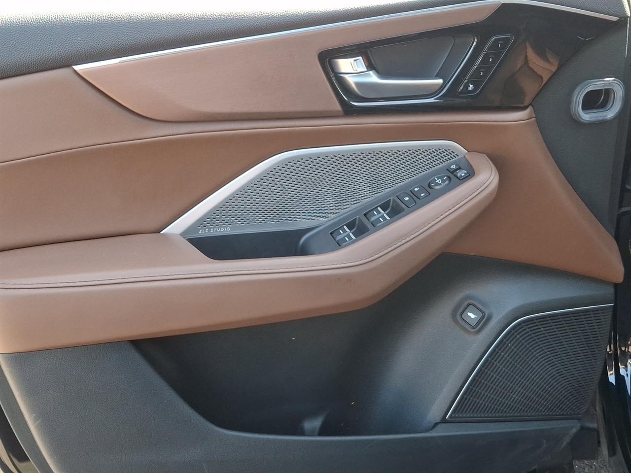 Acura MDX  2024