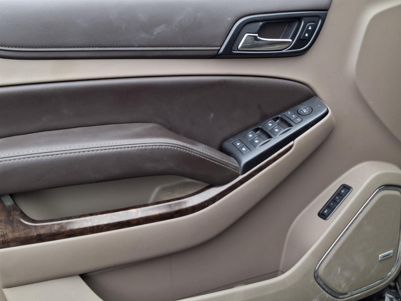 Chevrolet Suburban  2016