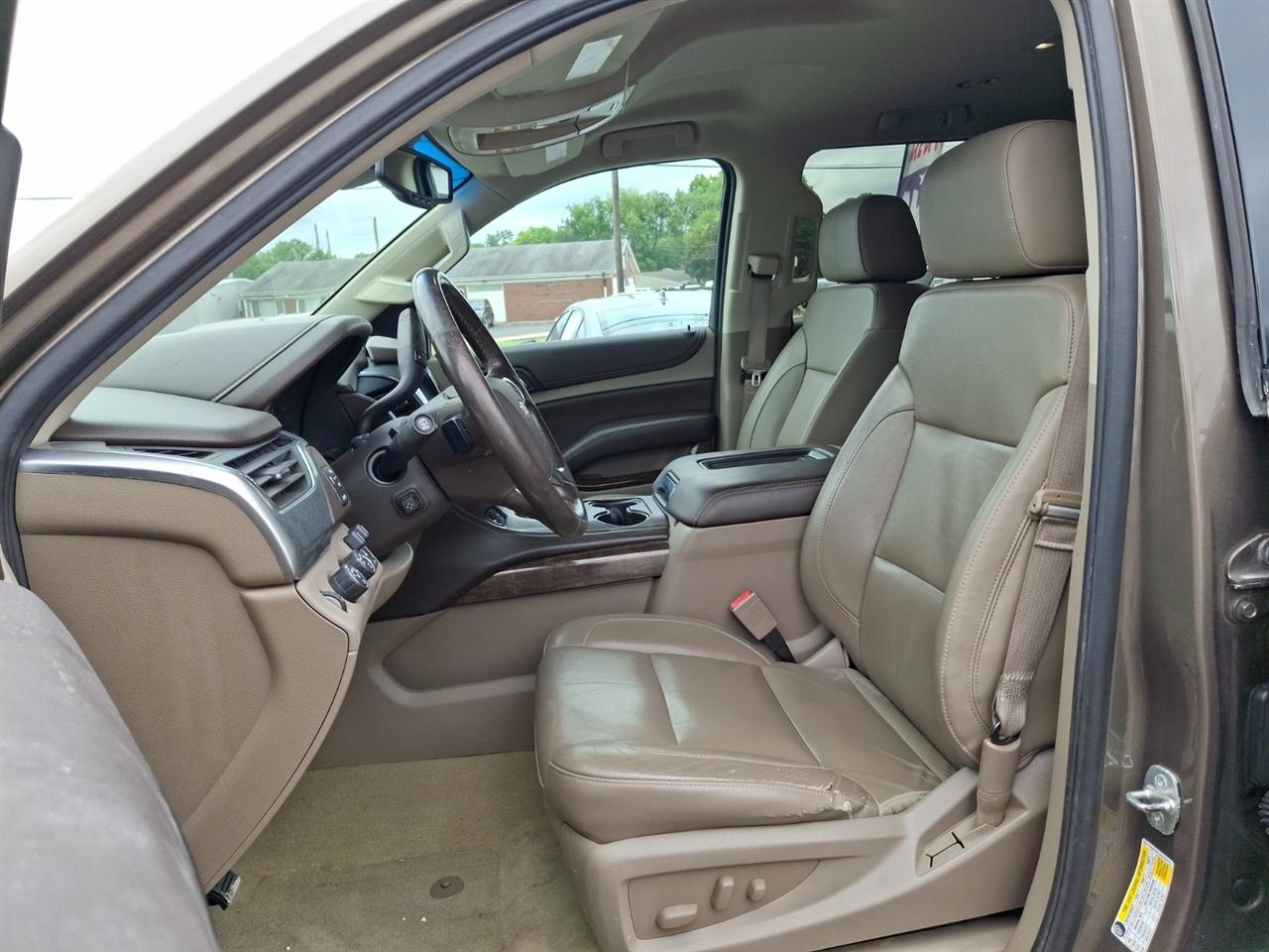 Chevrolet Suburban  2016
