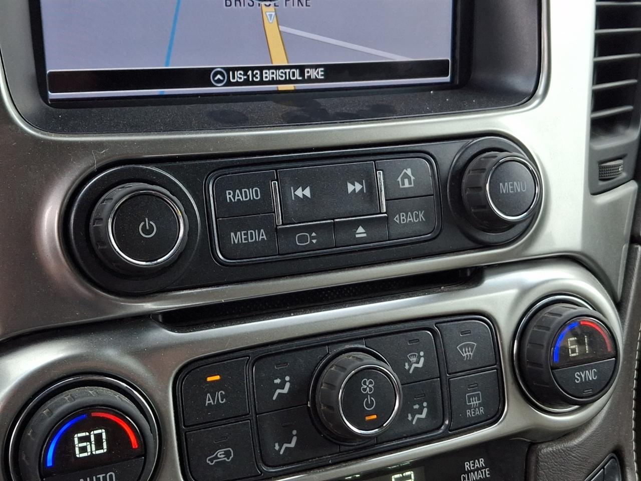 Chevrolet Suburban  2016