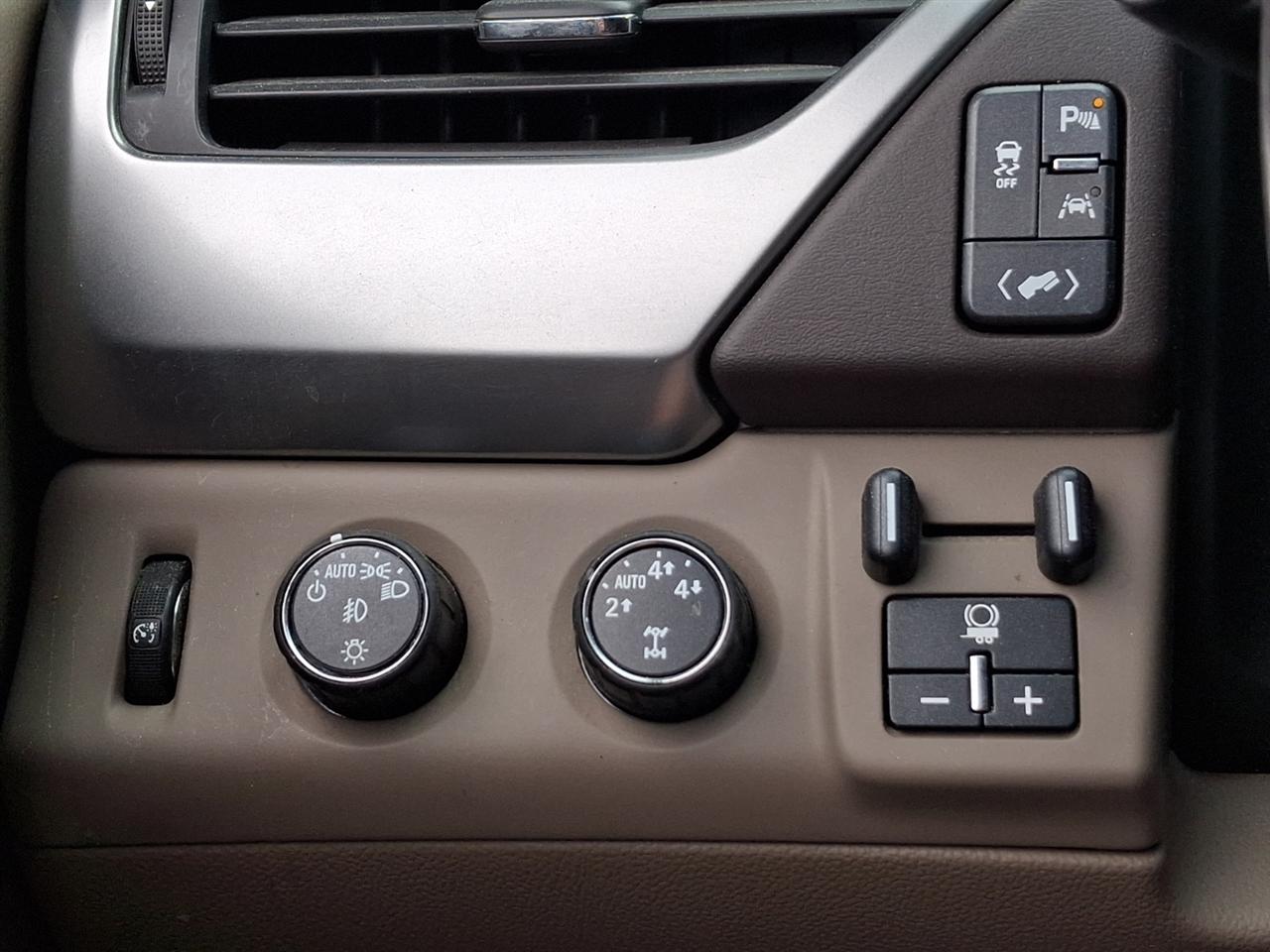 Chevrolet Suburban  2016