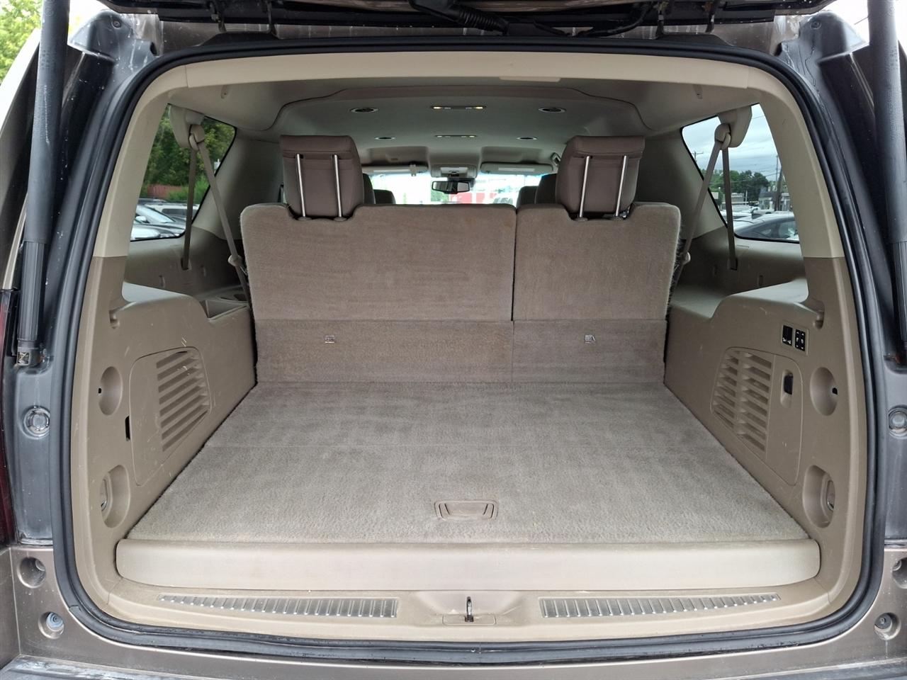 Chevrolet Suburban  2016