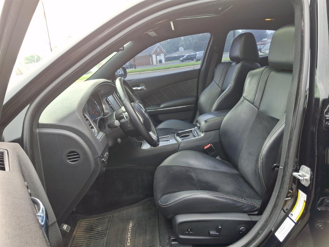 Dodge Charger  2012