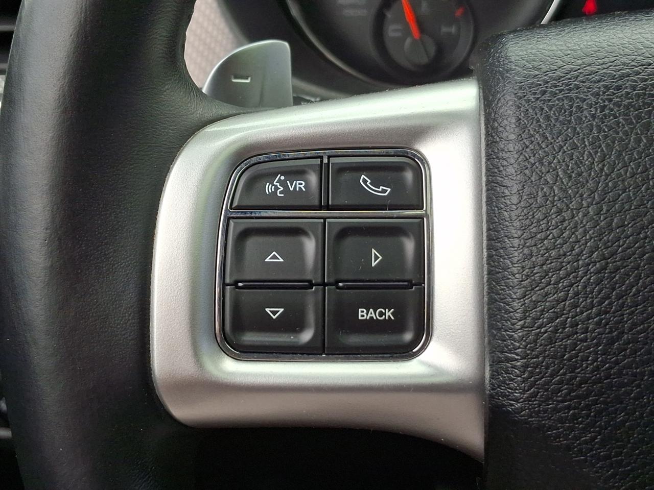 Dodge Charger  2012