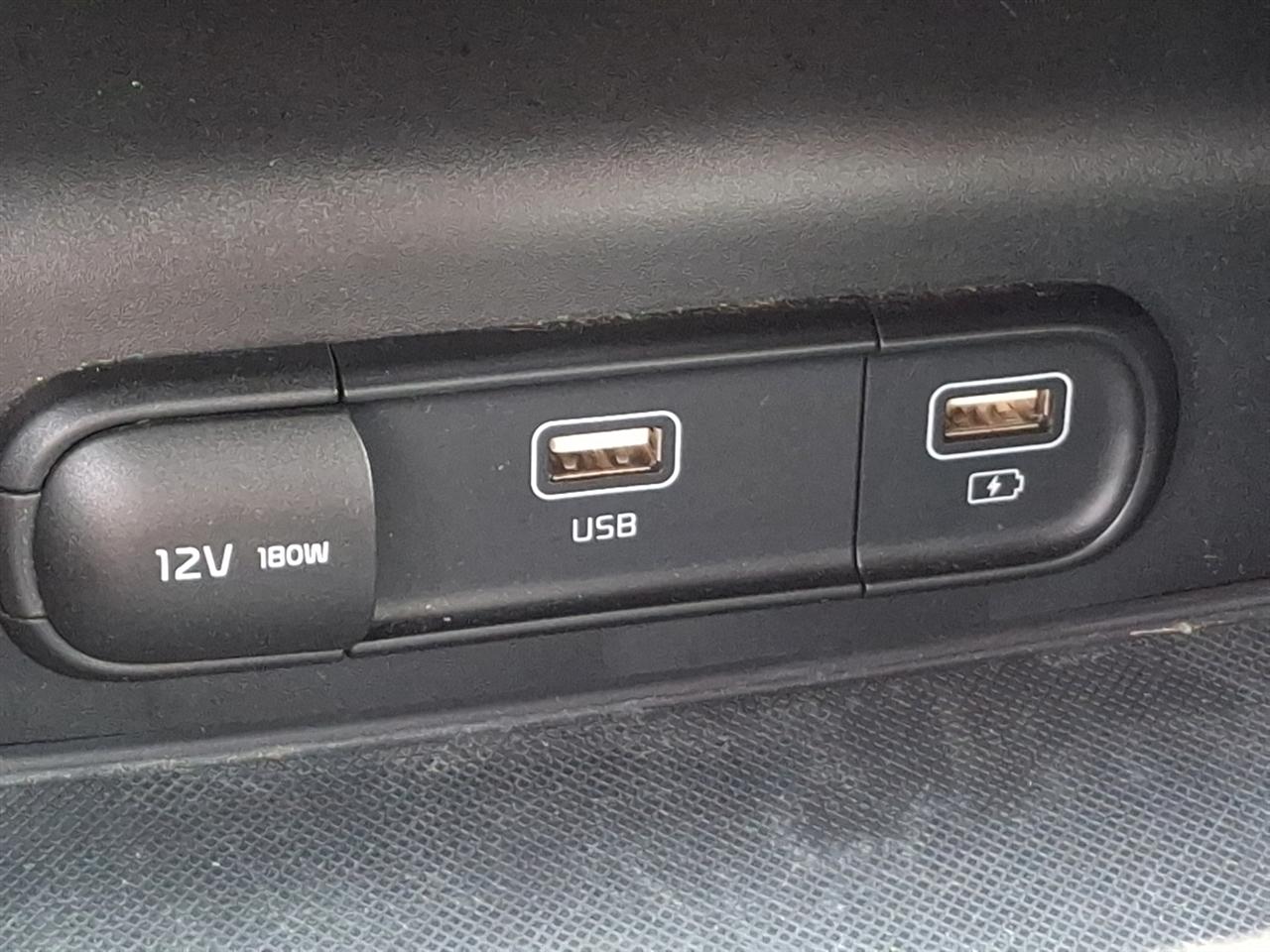 Kia K5  2021
