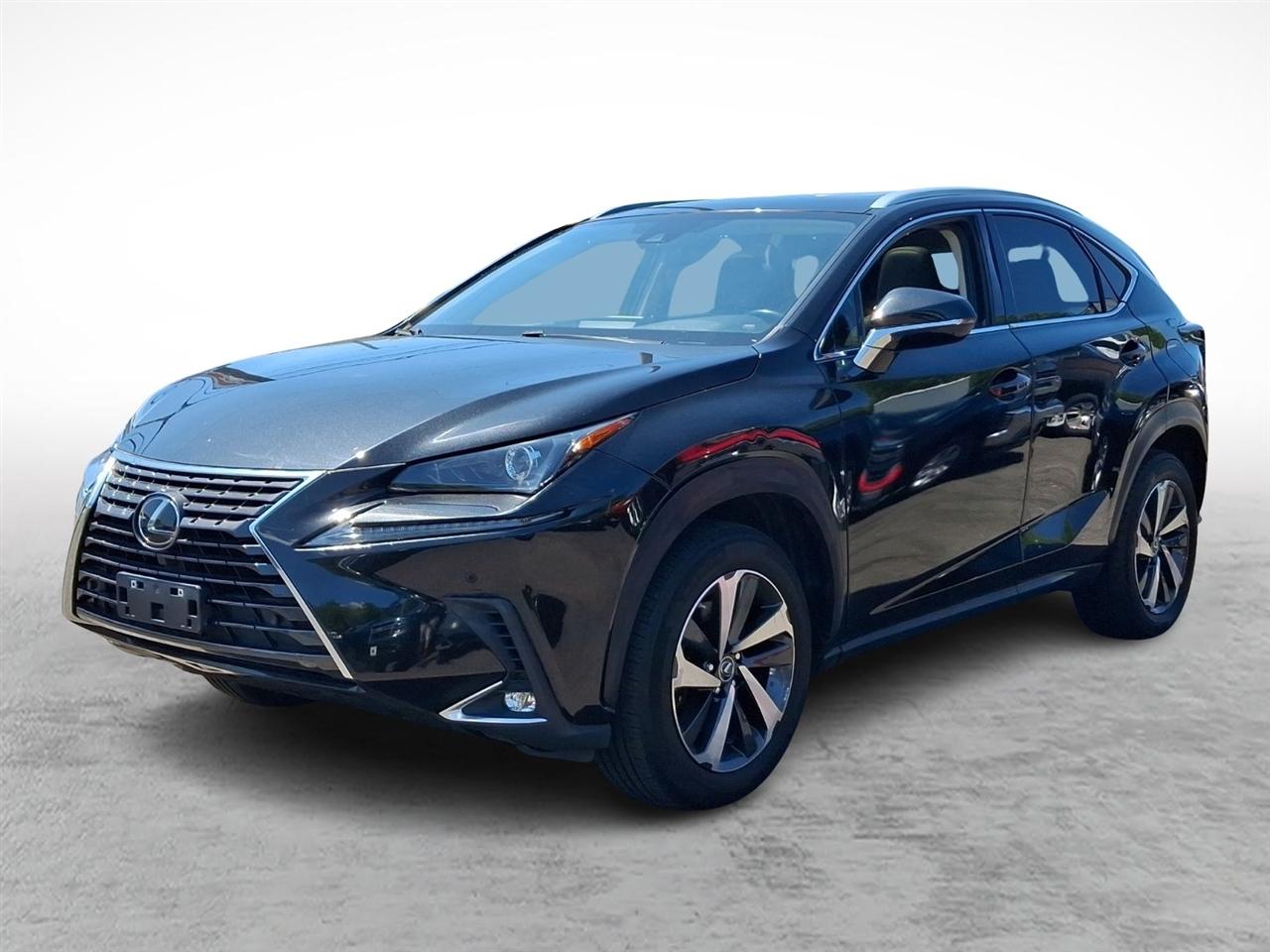 Lexus NX  2020