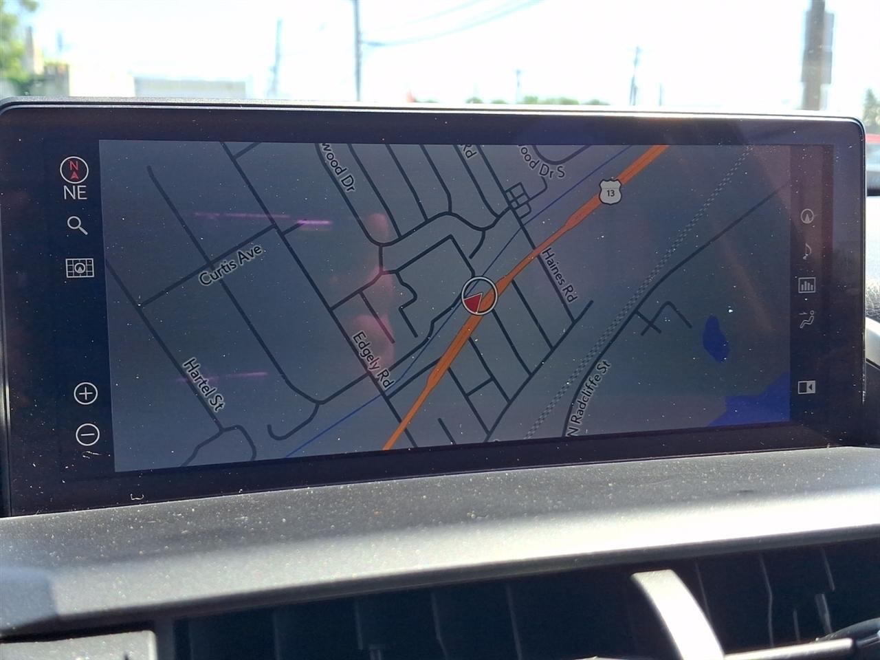 Lexus NX  2020