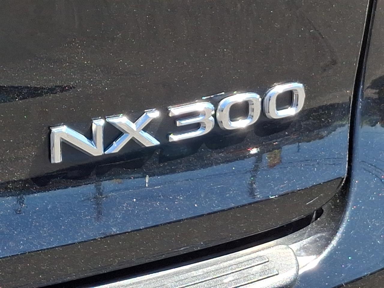 Lexus NX  2020