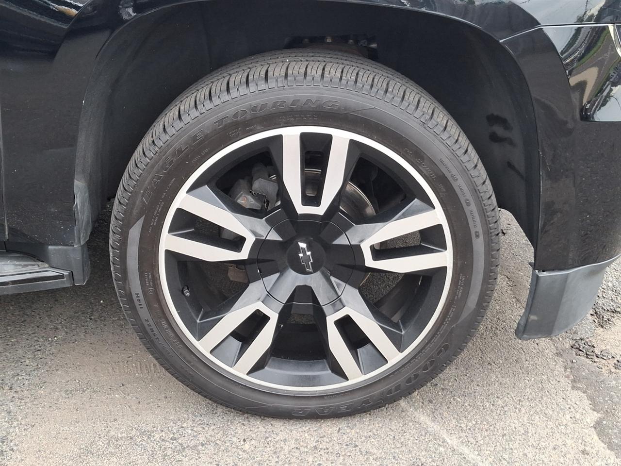 Chevrolet Suburban  2018