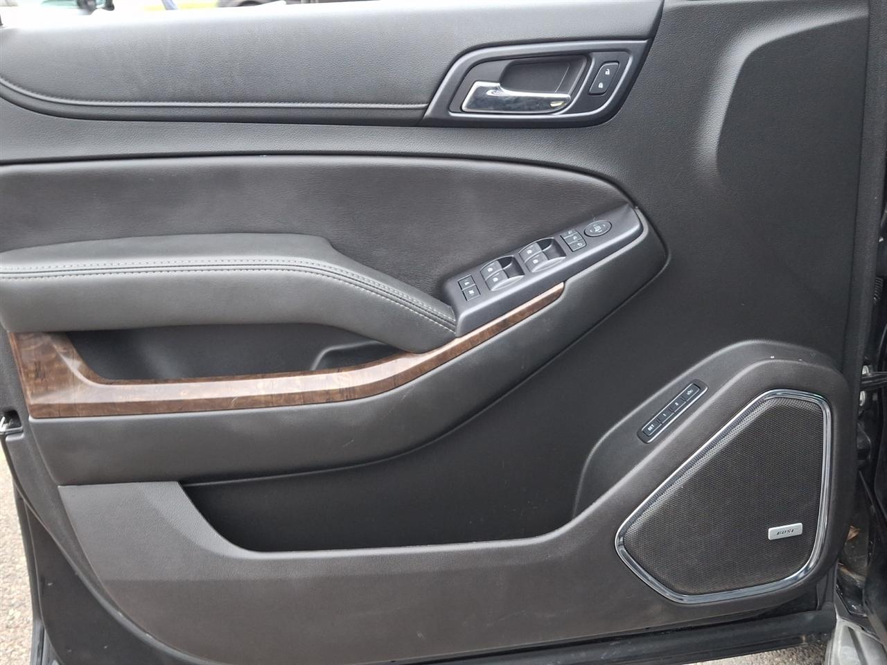 Chevrolet Suburban  2018