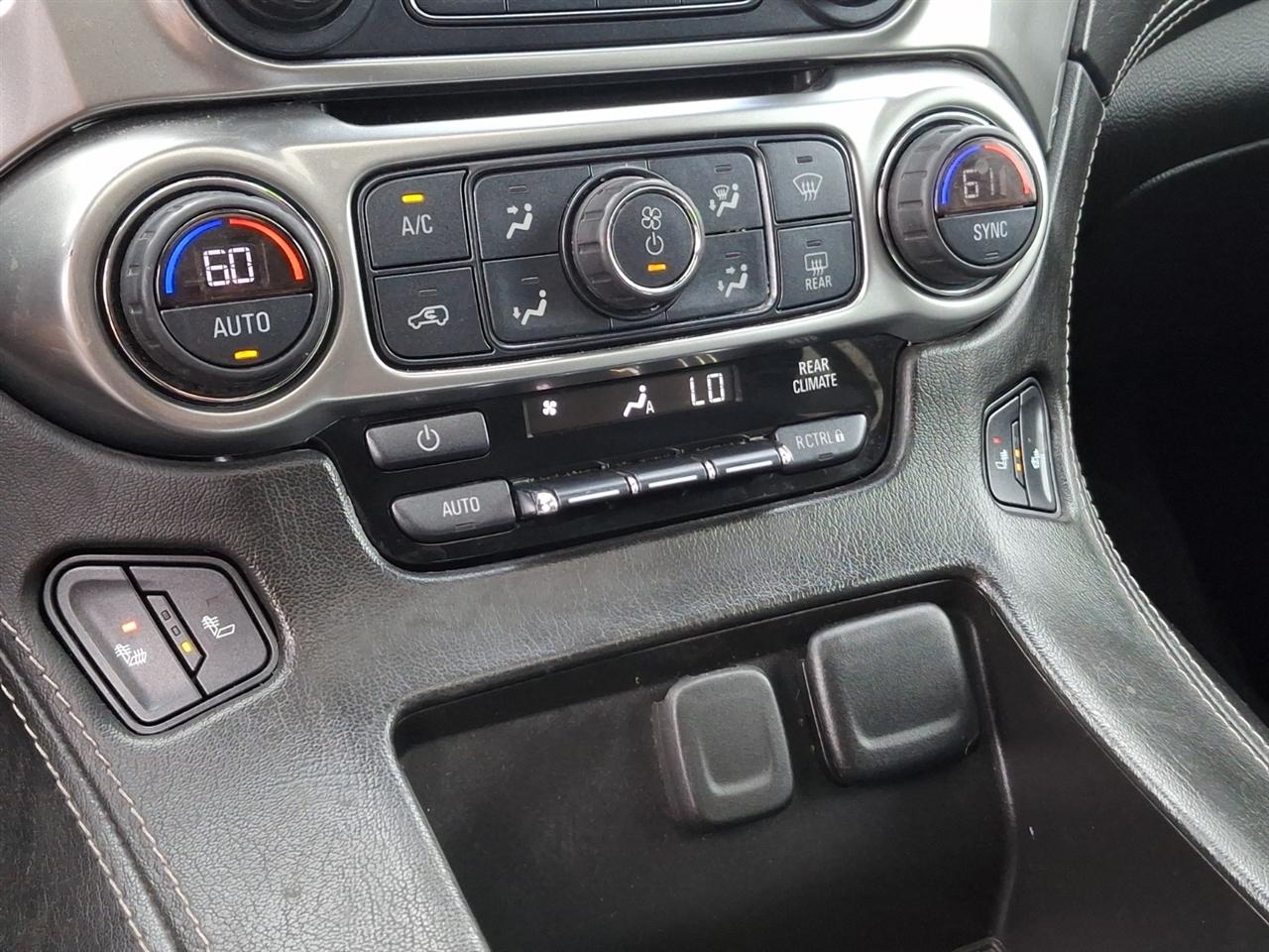 Chevrolet Suburban  2018