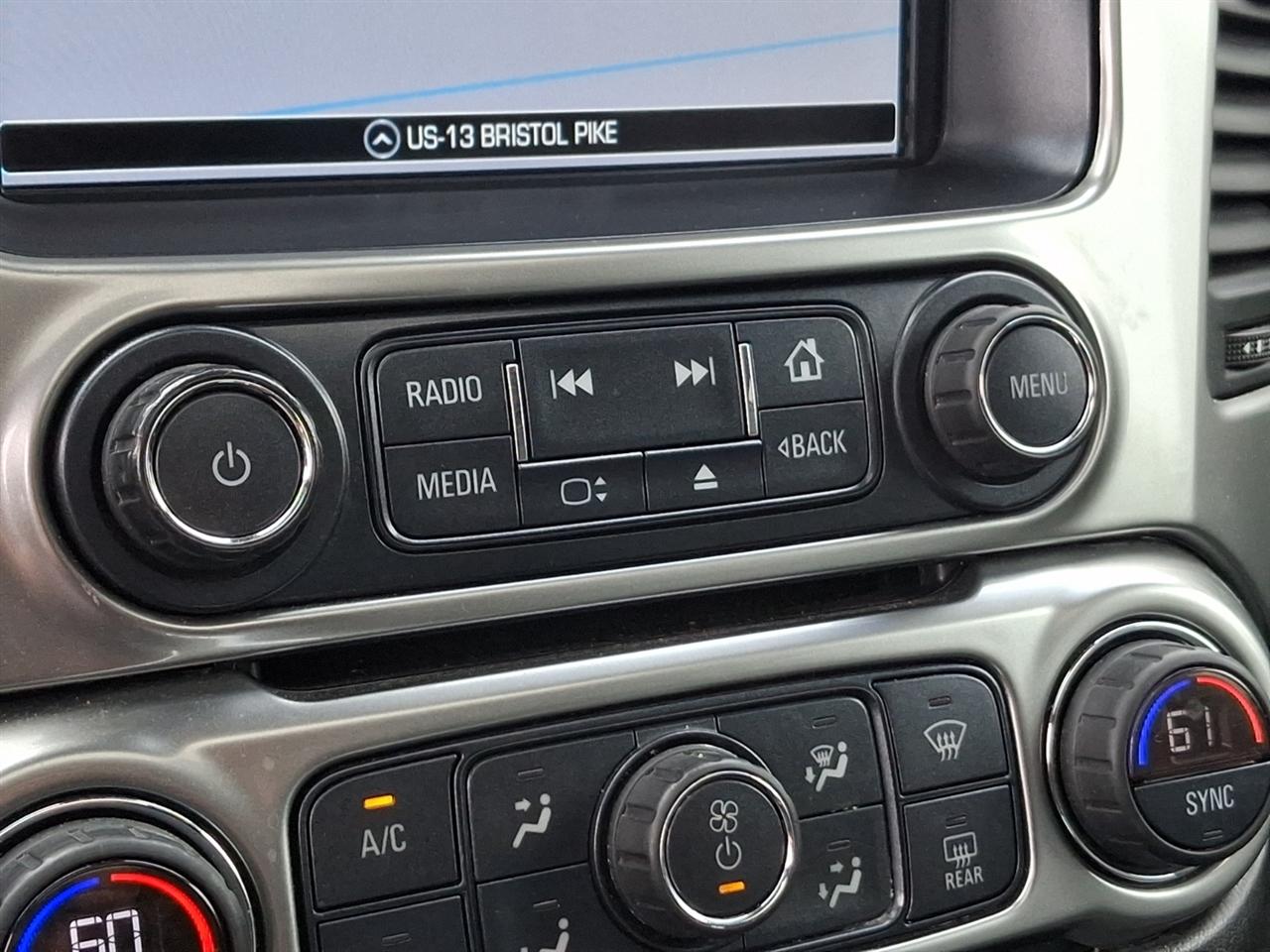 Chevrolet Suburban  2018