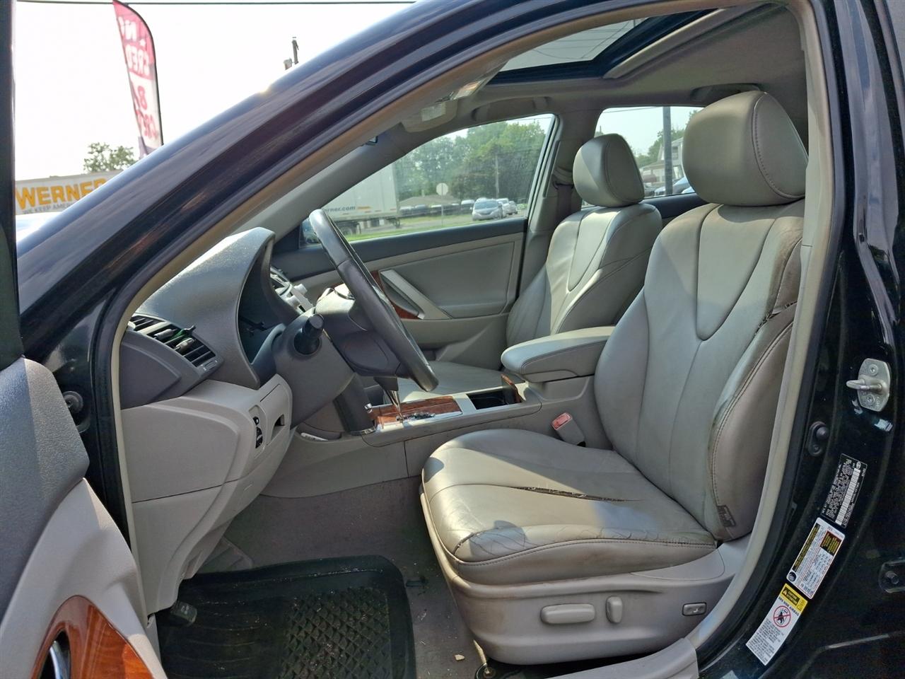 Toyota Camry  2009