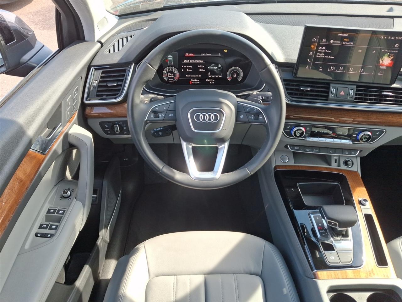 Audi Q5  2023