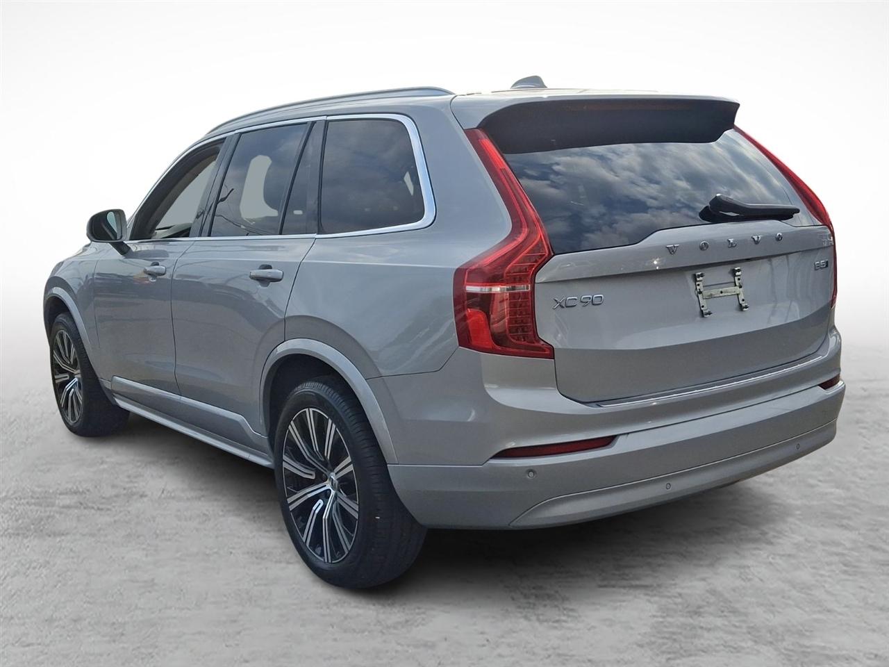 Volvo XC90  2023