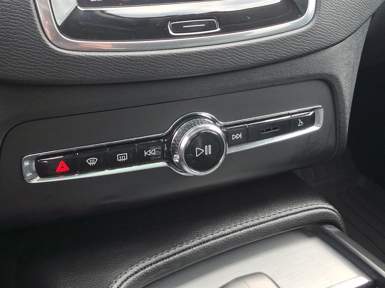 Volvo XC90  2023