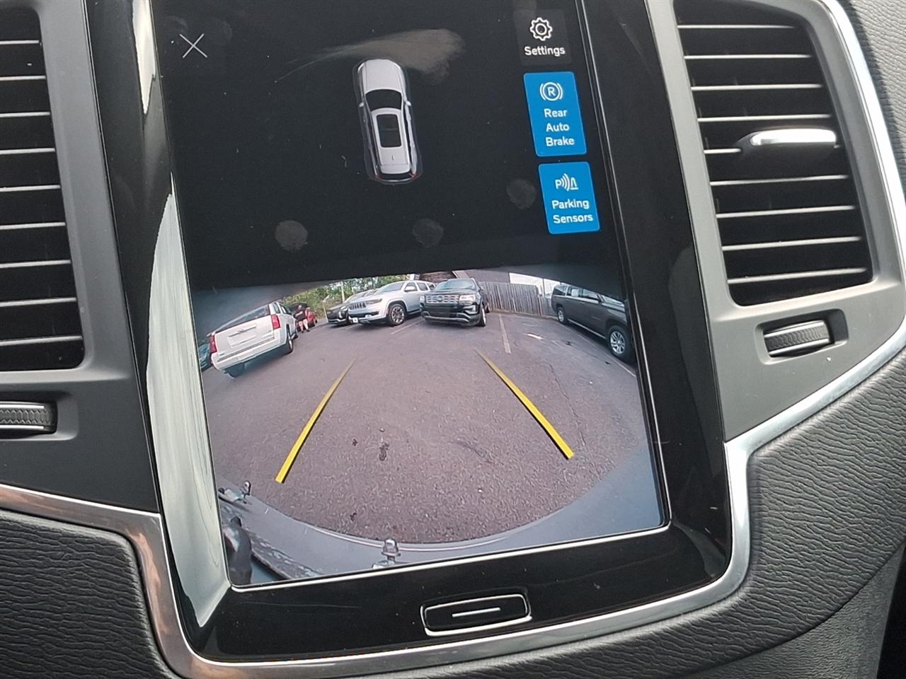 Volvo XC90  2023