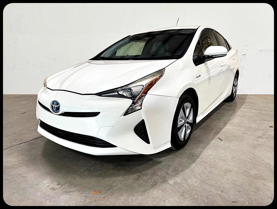 Toyota Prius Two Eco 2016 Toyota Prius Two Eco 2016