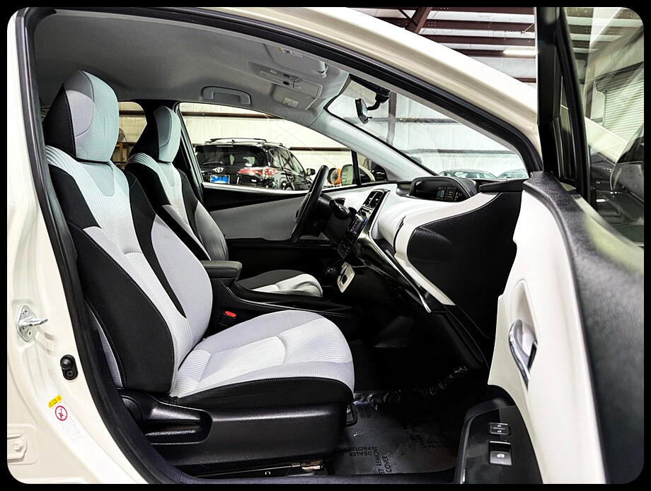 Toyota Prius Two Eco 2016 Toyota Prius Two Eco 2016