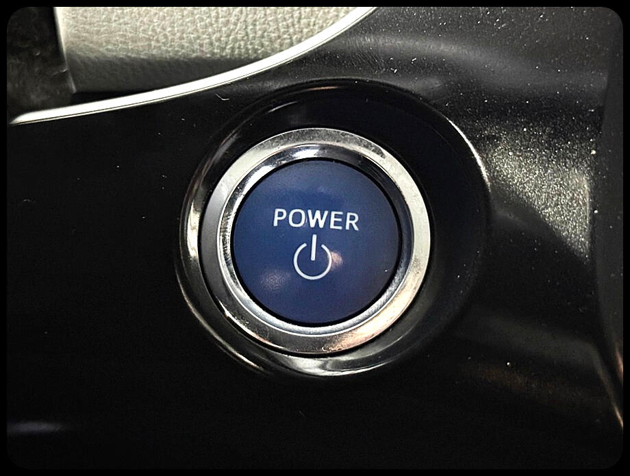 Toyota Prius Two Eco 2016 Toyota Prius Two Eco 2016