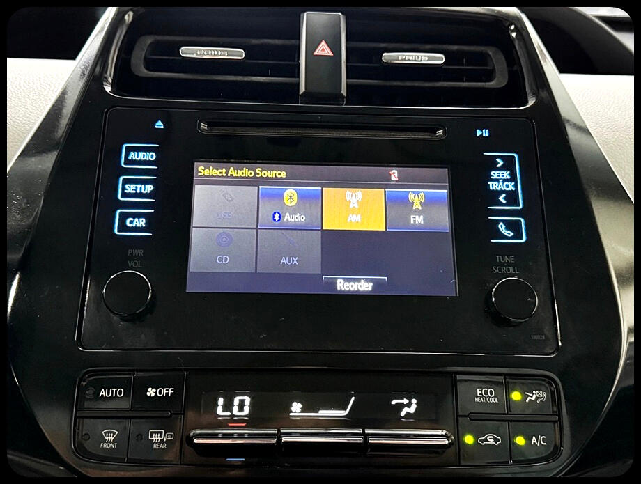 Toyota Prius Two Eco 2016 Toyota Prius Two Eco 2016