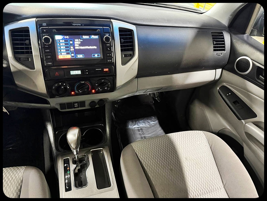 Toyota Tacoma Access Cab Auto 2WD 2013 Toyota Tacoma Access Cab Auto 2WD 2013